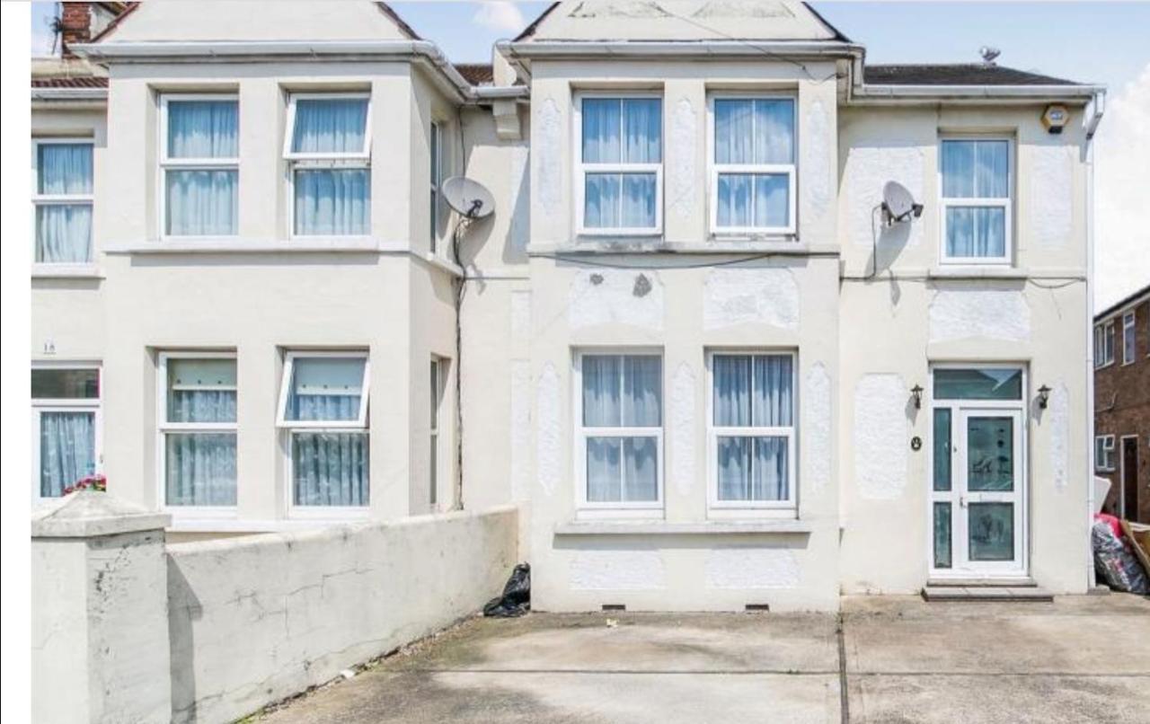 Grandeur Holiday Home, With Free Parking Clacton-on-Sea Exterior foto
